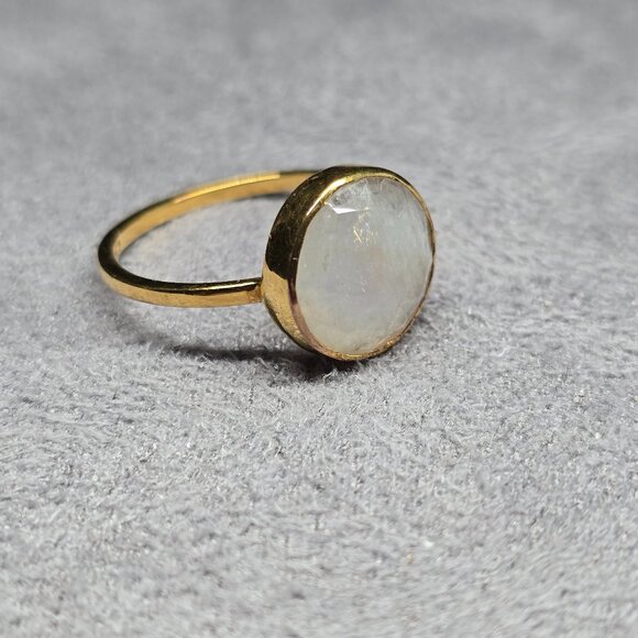 14K Yellow Gold Flashy Moonstone Ring Sz 10 - Picture 2 of 3